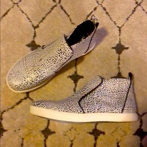 Sam Edelman Blk/Wt Sneakers